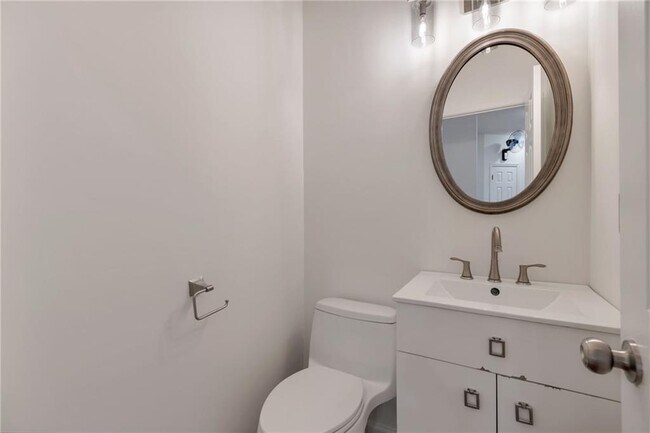 Building Photo - 1649 Emory Pl Dr NE