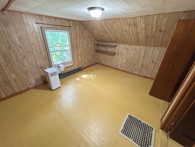 Building Photo - Charming home in Blacksburg