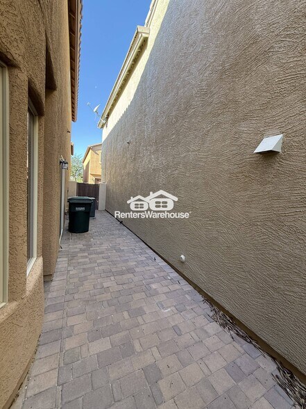 Building Photo - 2019 E Heartwood Ln