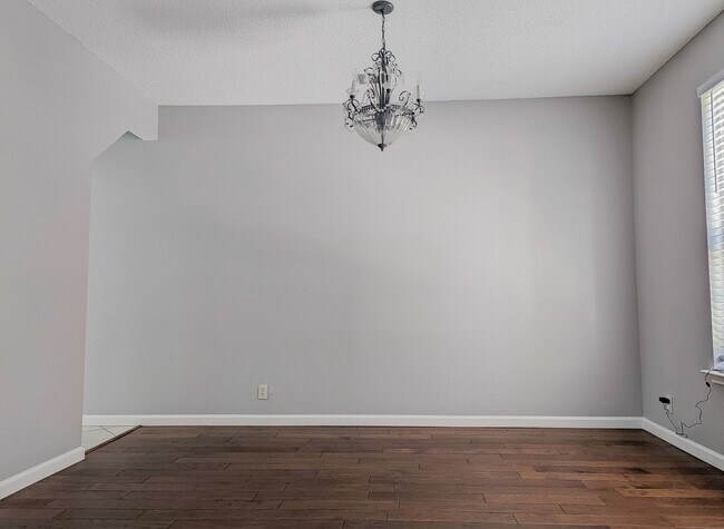 Building Photo - Stylish 4-Bed, 3.5-Bath Rental with Great ...