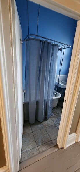 Building Photo - 7 Union St