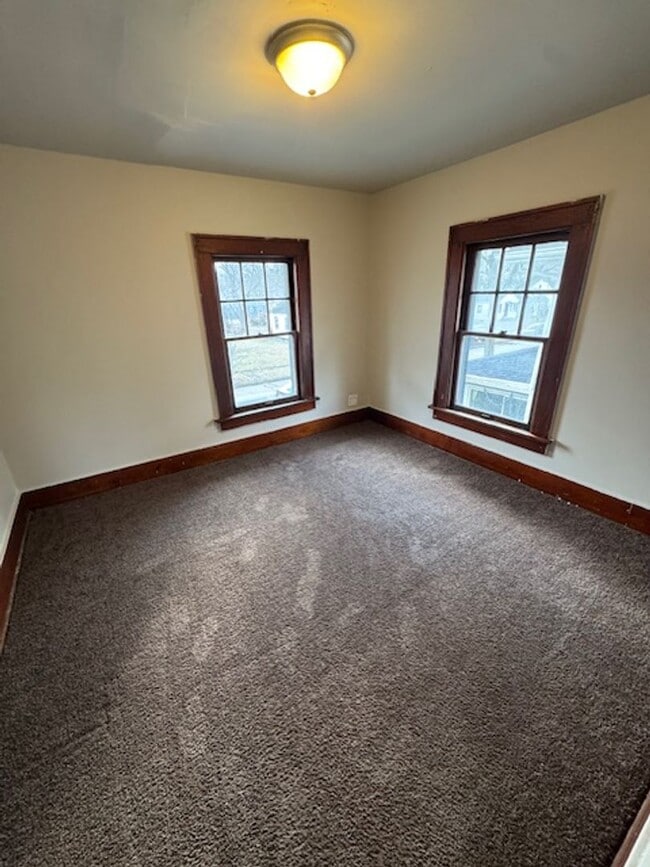 Building Photo - 4010 Lillie St