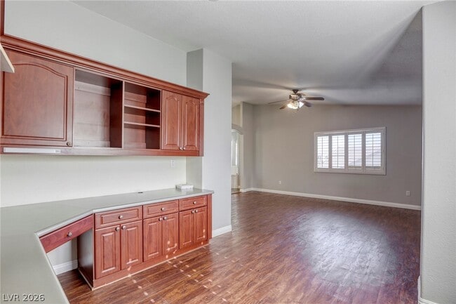 Building Photo - 756 Ezzat St