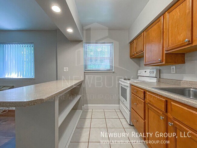 Building Photo - 309 San Juan Dr