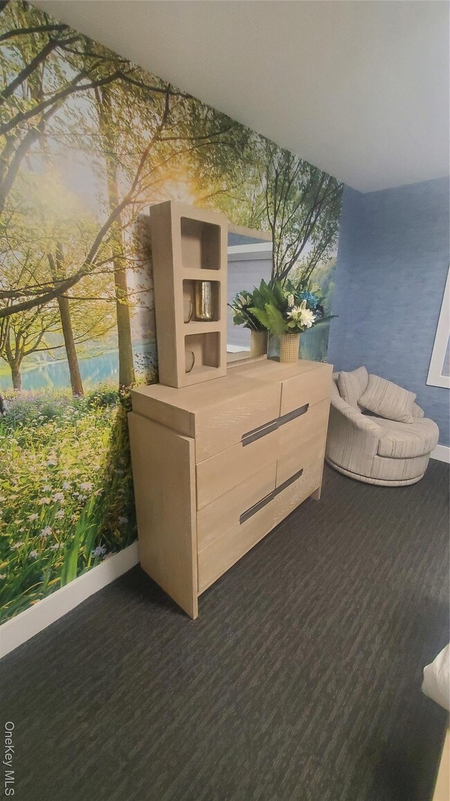 Building Photo - 702 Kennedy Dr