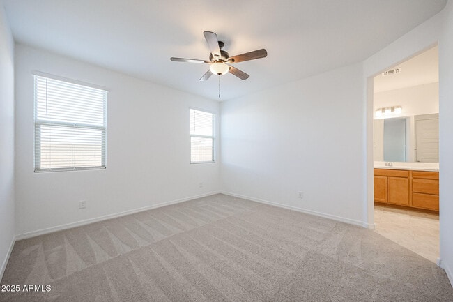 Building Photo - 8726 W Pasadena Ave