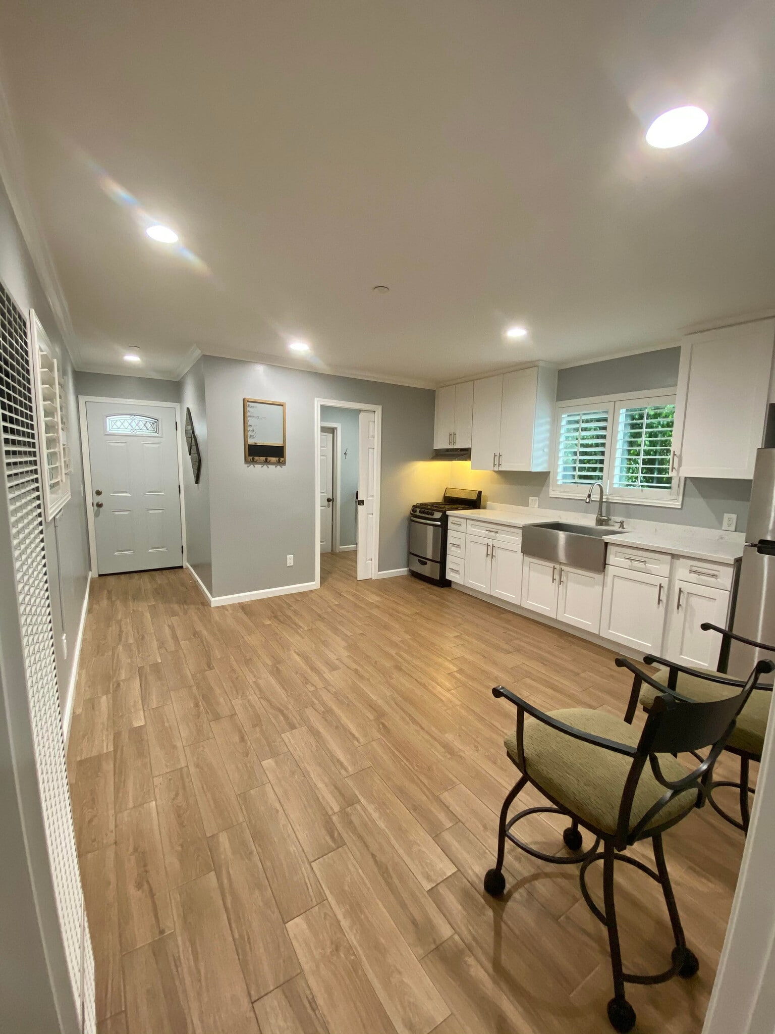 Building Photo - 13964 Mar Vista St