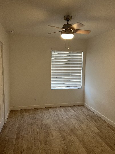 Building Photo - 1466 E Hedrick Dr