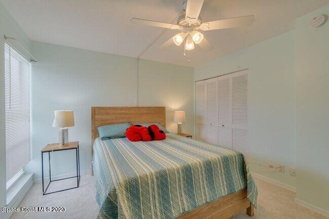 Building Photo - 6124 S River Run Dr