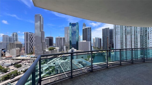 Building Photo - 350 S Miami Ave