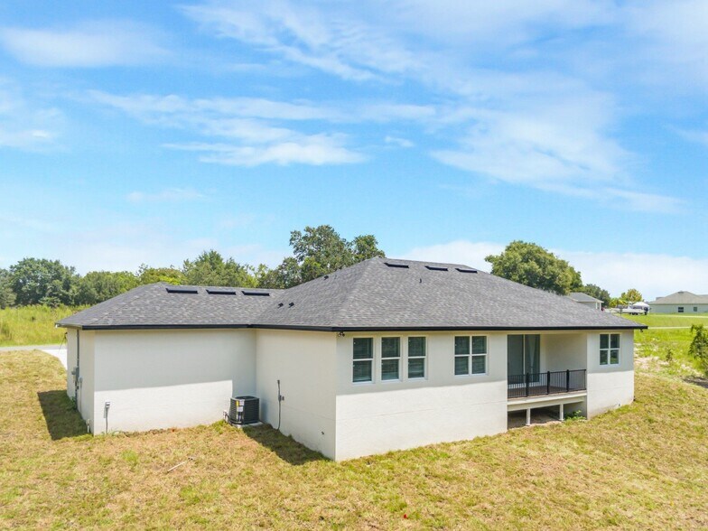 Building Photo - 36473 Piney Ridge Blvd