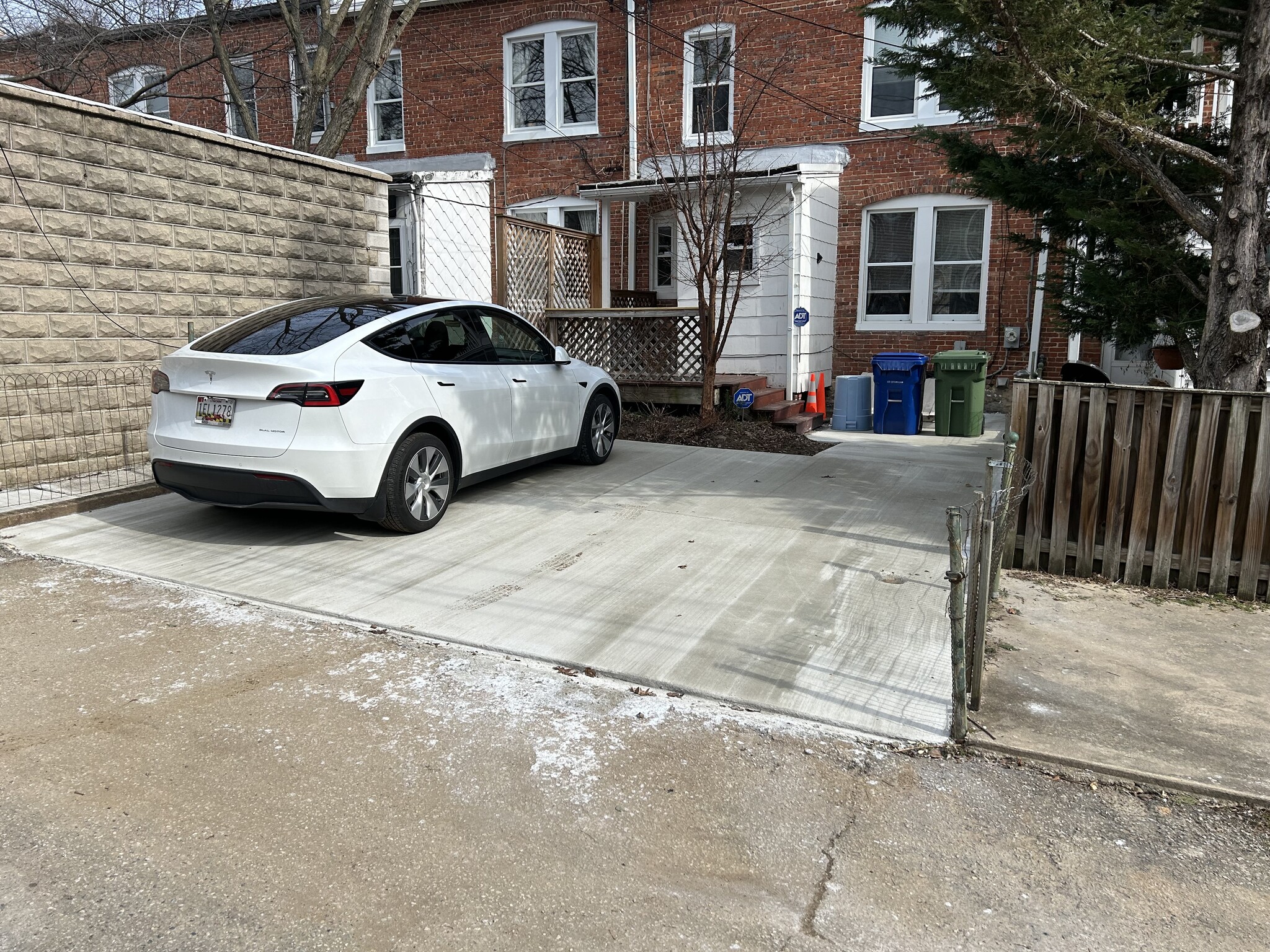 Building Photo - 2926 Wyman Pky