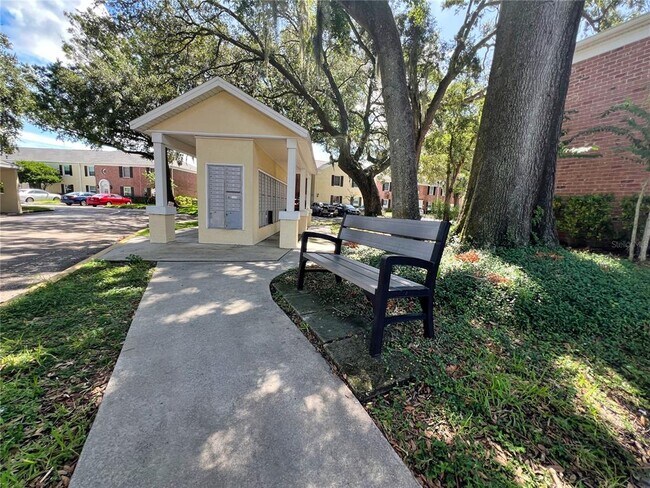 Building Photo - 13824 Orange Sunset Dr
