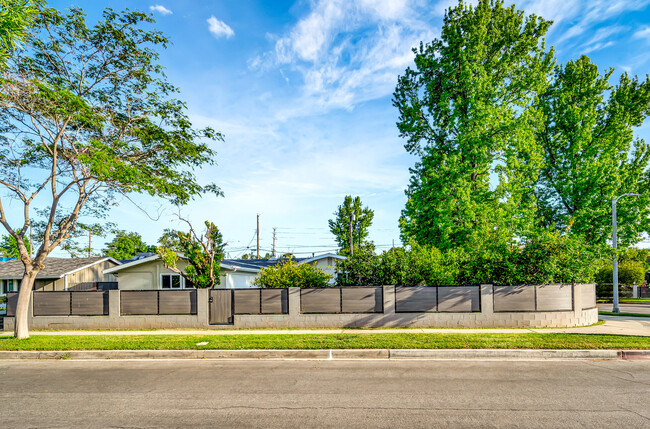 Building Photo - 13466 McCormick St