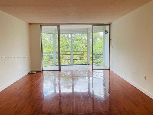 Building Photo - 2 bedroom in North Miami Beach FL 33179