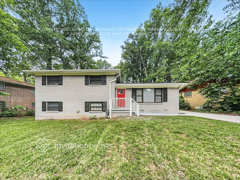 Building Photo - 2652 Williamsburg Dr
