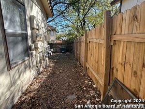 Building Photo - 14422 Waddesdon Bluff