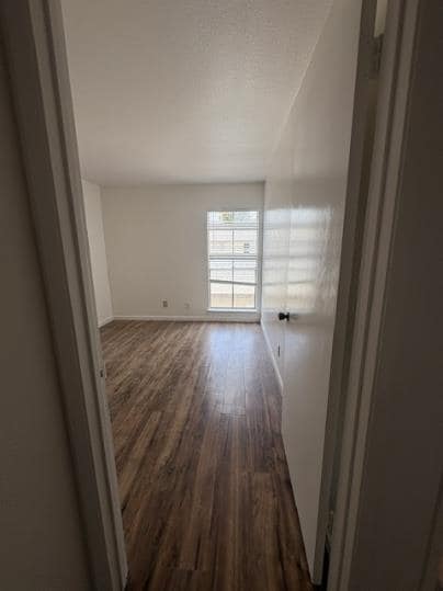 Building Photo - 310 S Argyle Ave