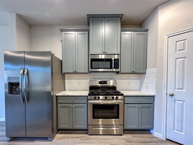 Building Photo - 27079 Badger Way