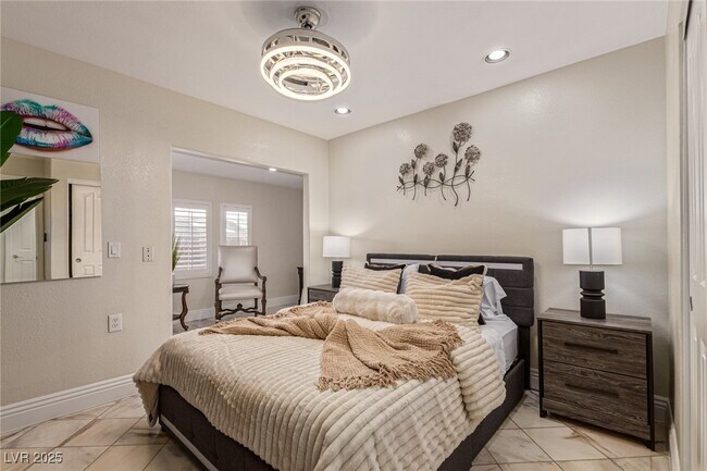 Building Photo - 9523 Coral Bell Ct