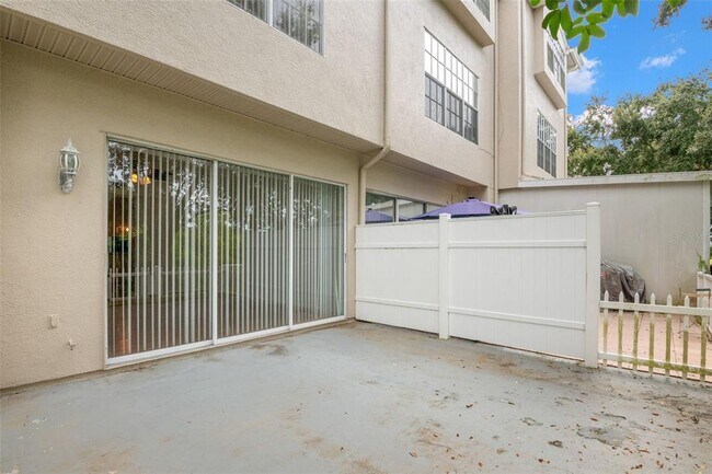 Building Photo - 1644 Arabian Ln