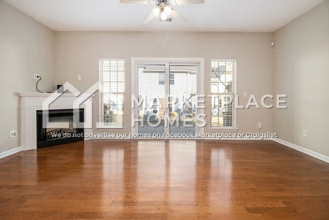 Building Photo - 4157 Park Chase Dr