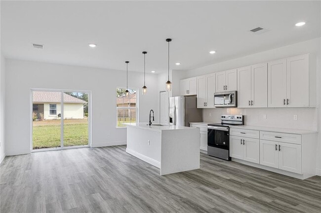 Building Photo - 3041 SW 168th Loop