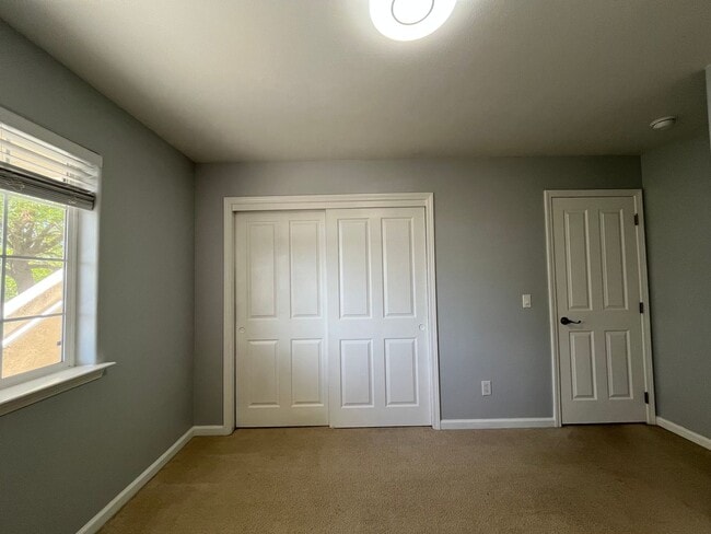 Building Photo - Charming 3 bedroom home in Paso Robles