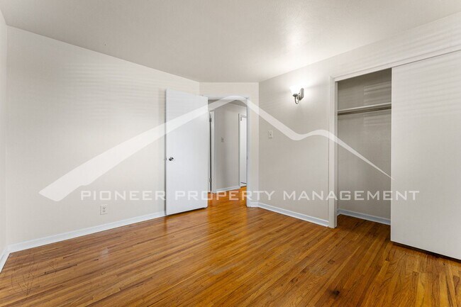 Building Photo - Spacious Home with Fenced Yard and Central AC