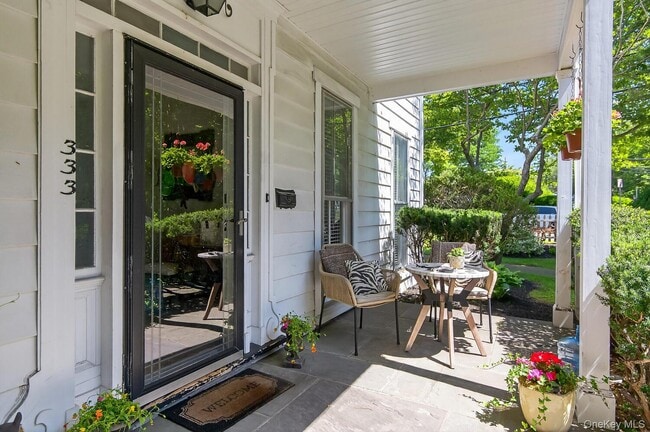 Building Photo - 4 Parkview Ter