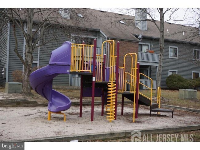 Building Photo - 8612 Tamarron Dr