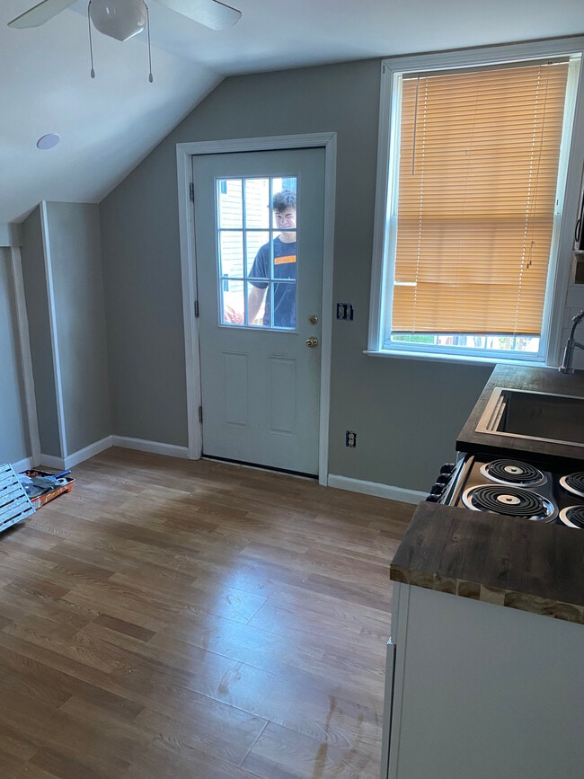 Building Photo - 20 Leigh St