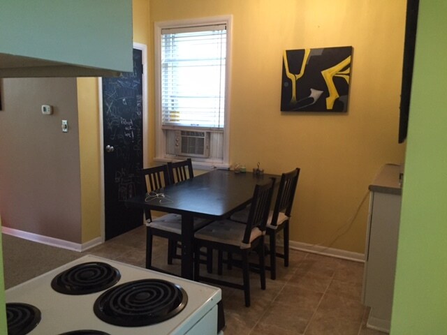 Building Photo - 431 3rd St