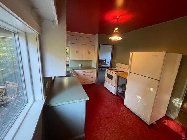 Building Photo - 2625 S Smith Rd