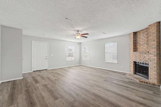 Building Photo - 4380 W Thrasher Dr