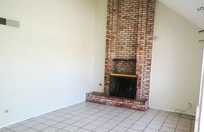 Building Photo - 9932 Agena Ln