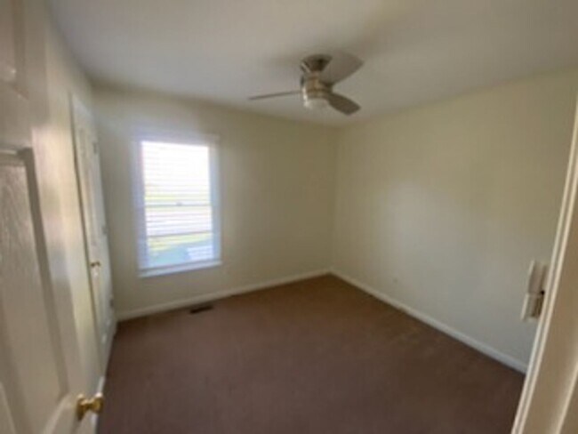 Building Photo - 4810 Heritage Woods Ct