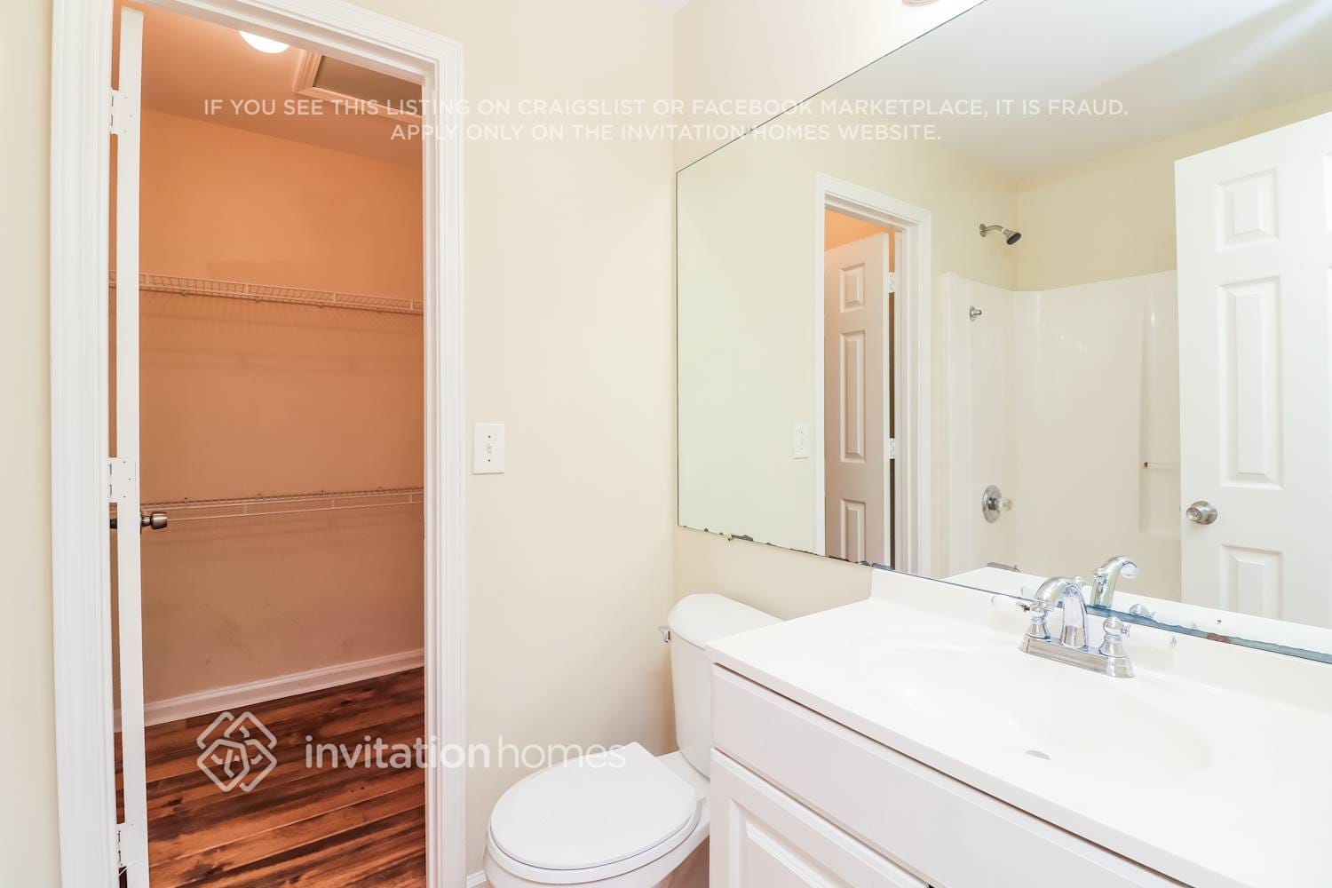 Building Photo - 145 Stoneforest Dr