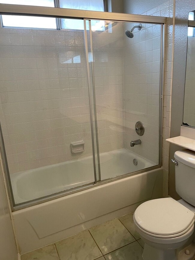 Building Photo - 2BR Cul-de-Sac Home | Private Yard, 2-Car Garage, Move-In Ready