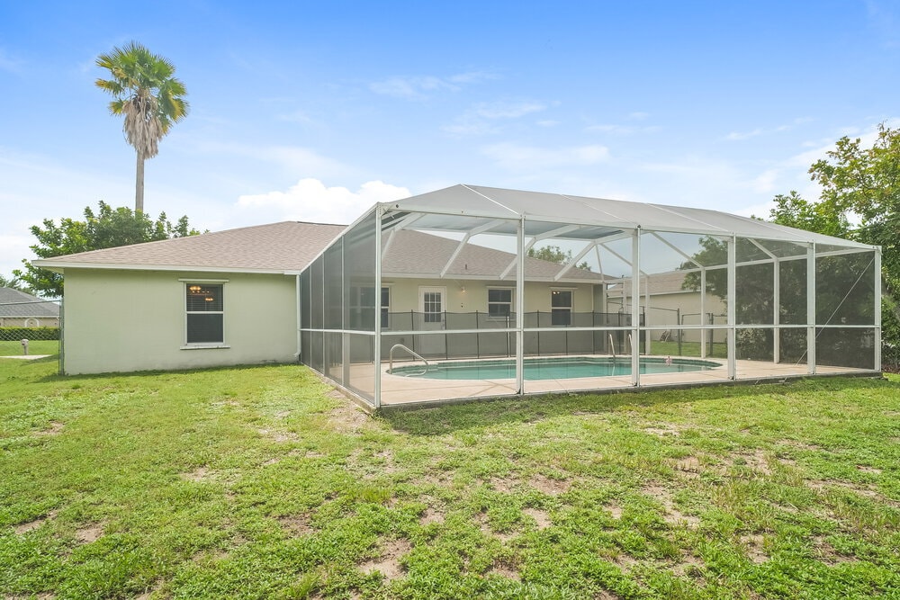 Building Photo - 1413 SW 11th Pl