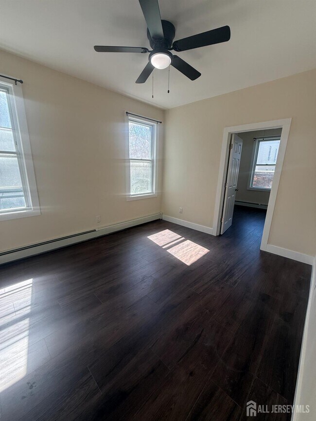 Building Photo - 205 Duncan Ave