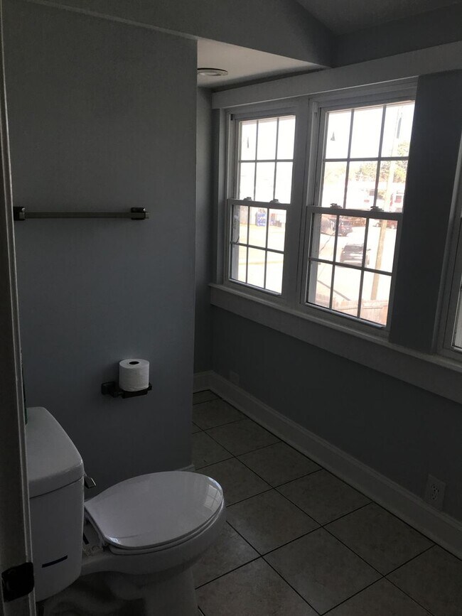 Building Photo - 1001 S 8th St