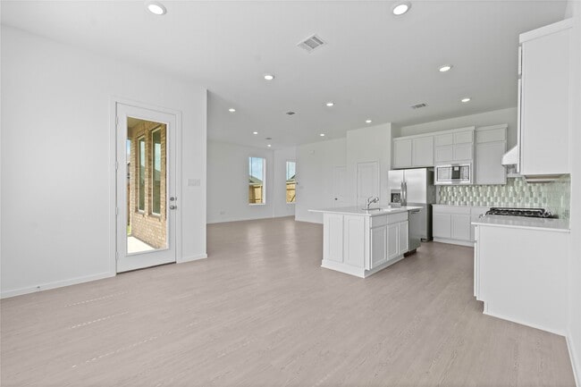 Building Photo - 6415 Laguna Terra Dr