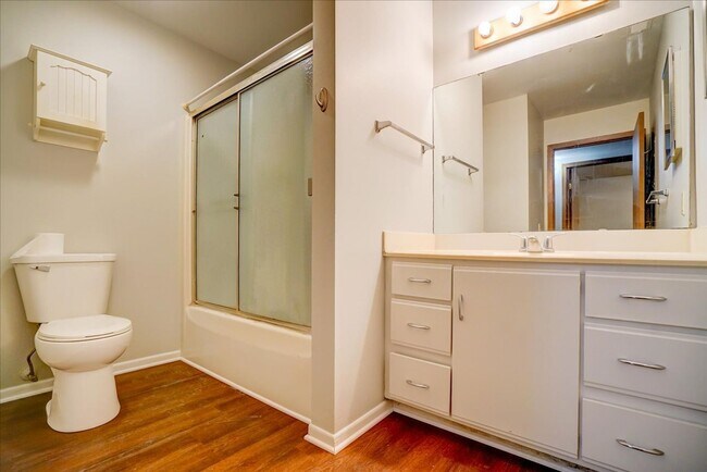 Building Photo - 58 Sunfish Ct