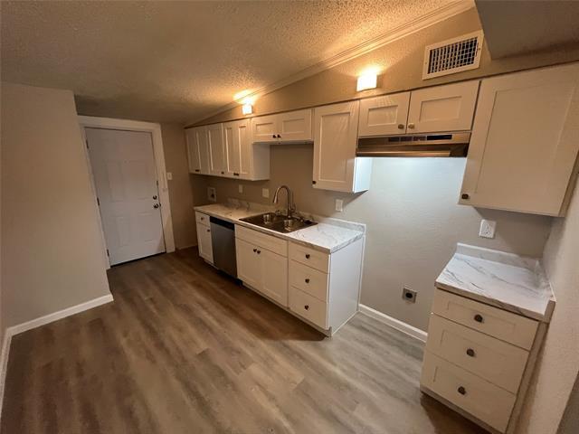 Building Photo - 917 Garden Dr