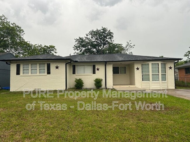 Primary Photo - 3428 Statler Dr