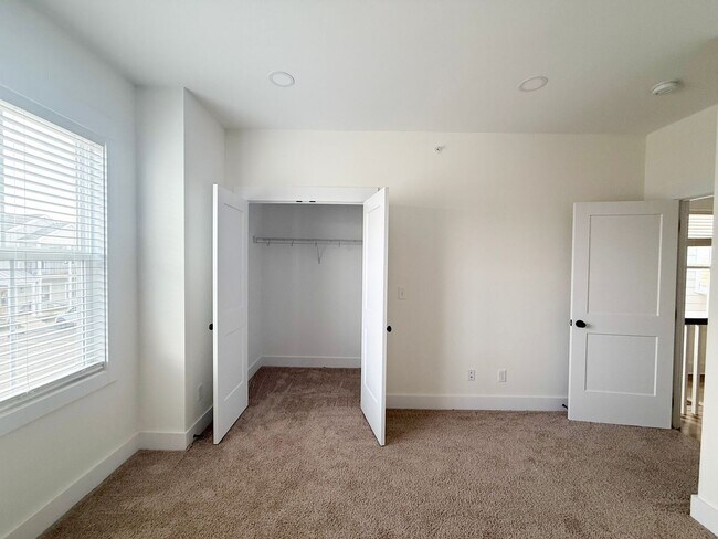 Building Photo - Modern 3-Bedroom Home with Flex Room and Resort-Style Amenities at Highbury