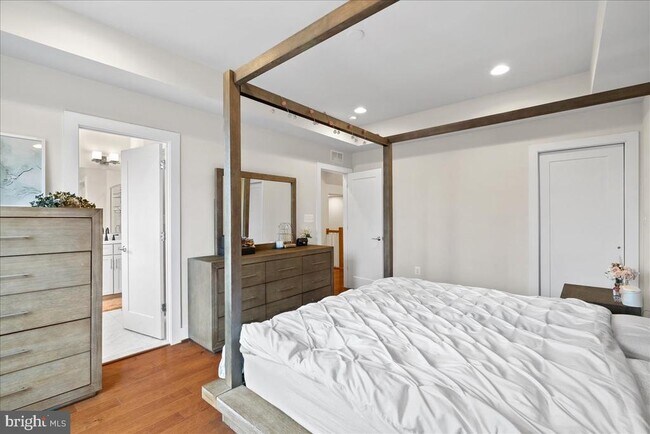 Building Photo - 4902 Trail Vista Ln