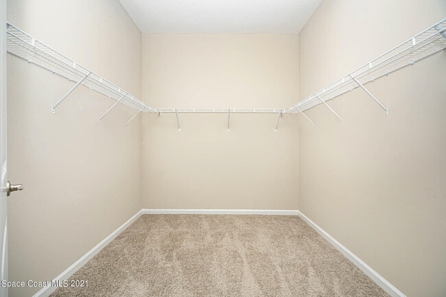Building Photo - 706 Lanai Cir