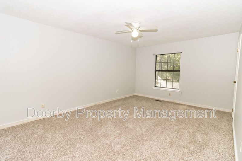 Building Photo - 8800 Millard Lee Ln